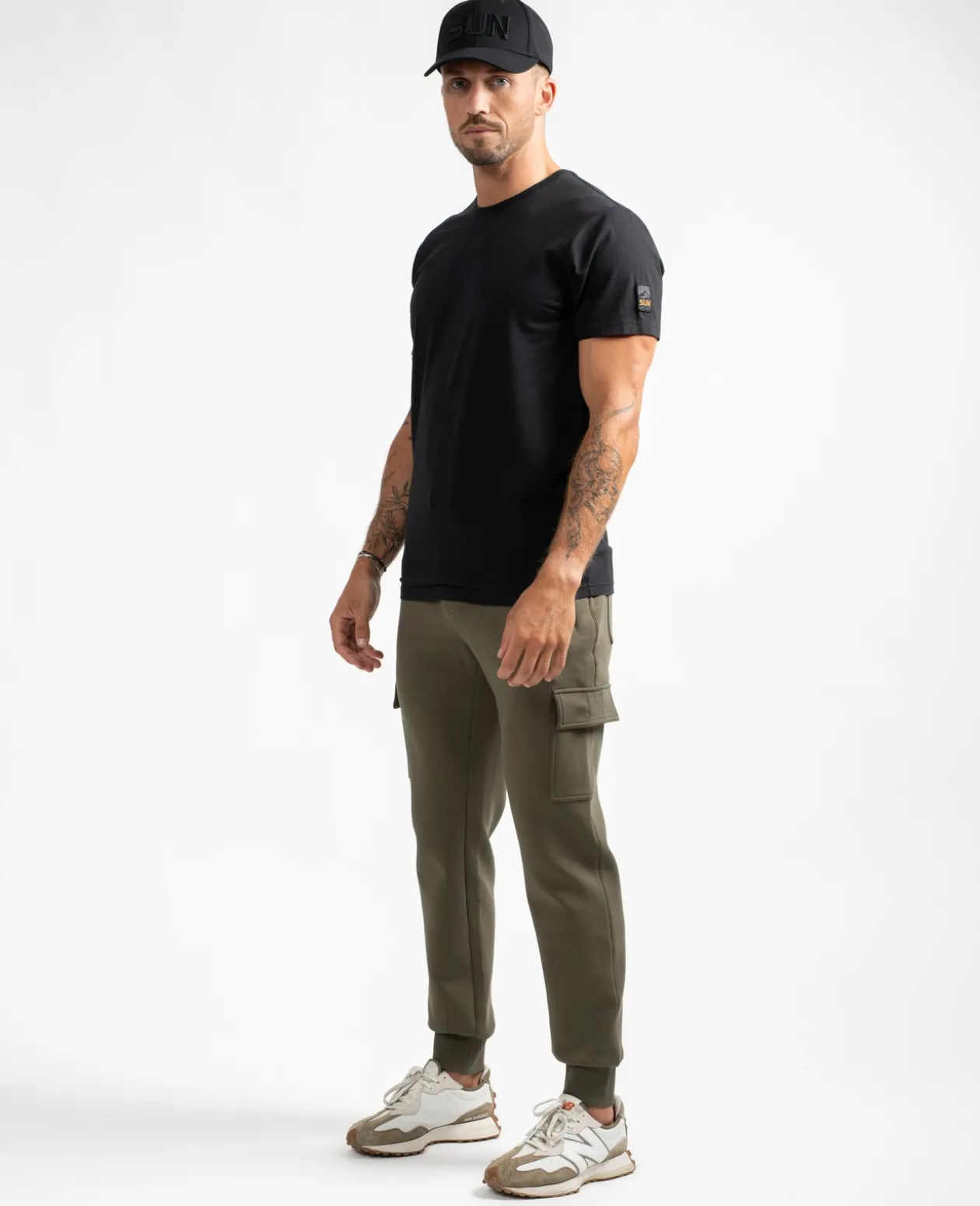 Shop Sun Valley Chaam Noir